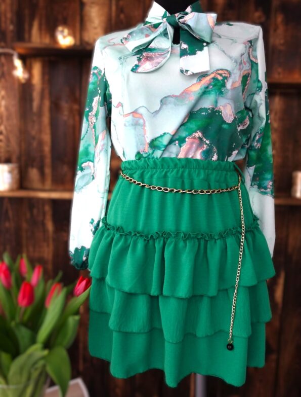 Spódnica mini z falbanką i łańcuszkiem Enfa zielona