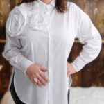 Koszula wizytowa Mihos z różami 3D biała