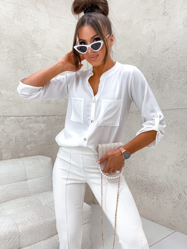 Elegancka bluzka koszulowa ze stójką Moon biała Elegancka bluzka koszulowa ze stójką Moon biała