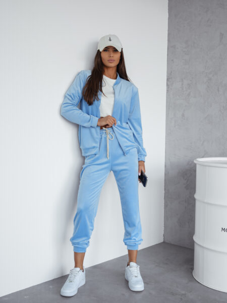 Welurowy komplet dresowy z bomberką pastelowy niebieski Luxe