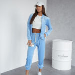 Welurowy komplet dresowy z bomberką pastelowy niebieski Luxe